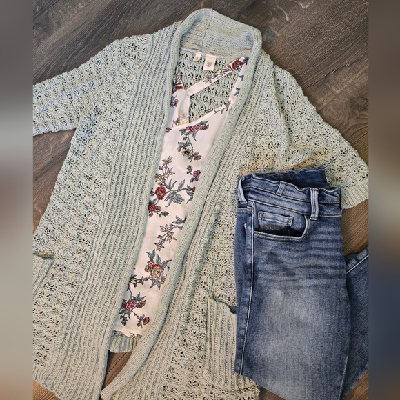 Anthropologie knit cardigan - Picture 2 of 8